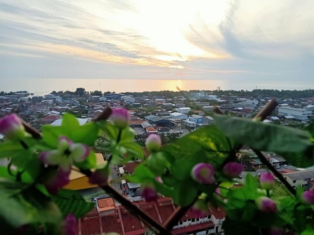 Sekinchan SeaView Homestay Luaran gambar